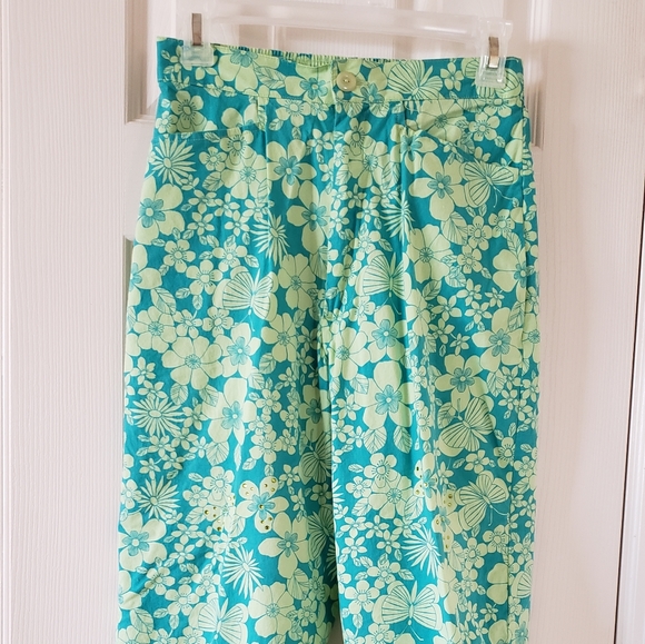 Spring/Summer Capris - Picture 8 of 8